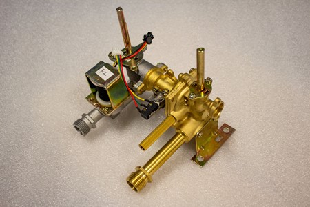BRASS WATER - GAS VALVE 12L